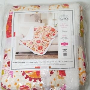 Jasmine Quilted Sherpa Throw